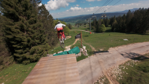 roch bas 3.00 02 18 19.still005